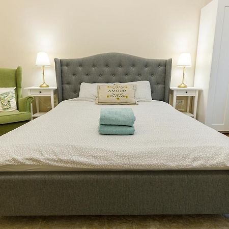 Beautiful Apartment In Heart Of Historical Center Timişoara Eksteriør bilde