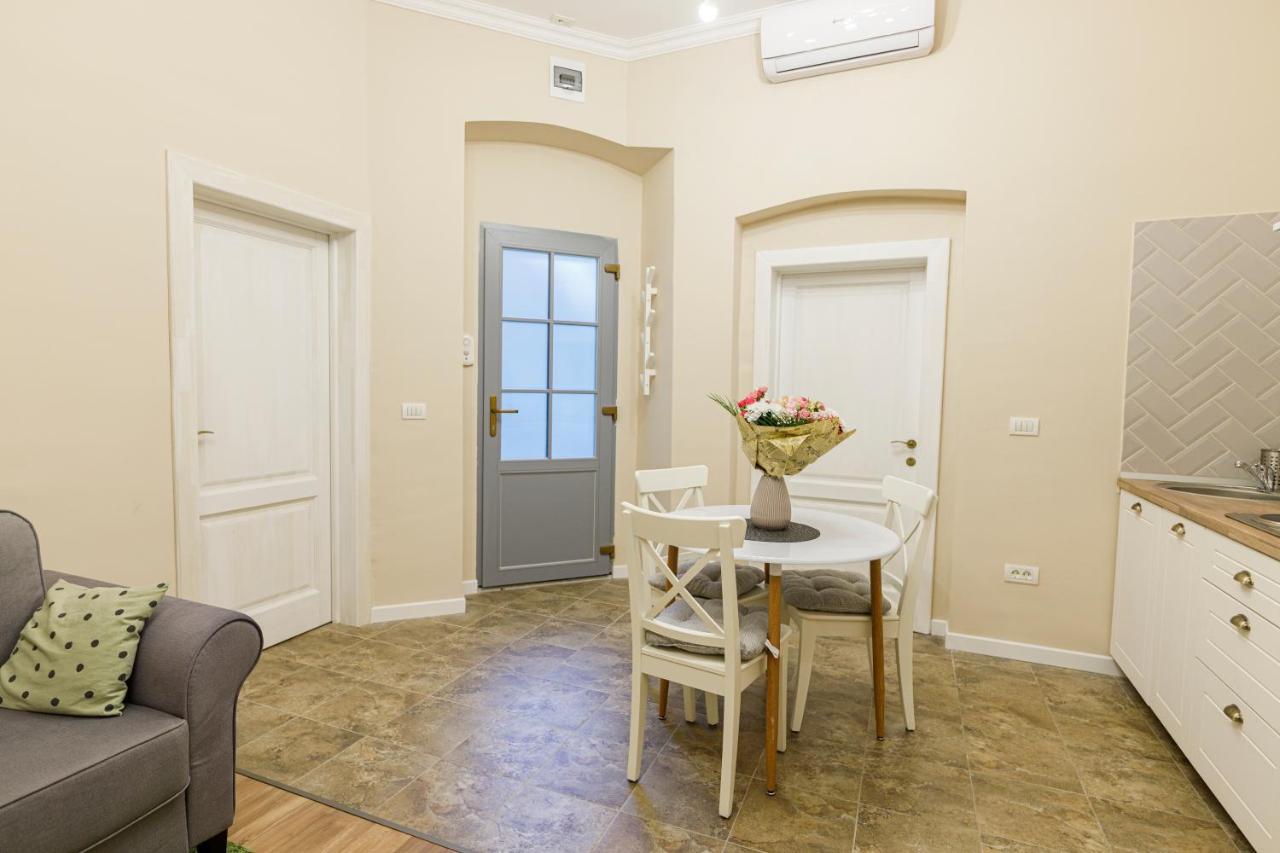 Beautiful Apartment In Heart Of Historical Center Timişoara Eksteriør bilde