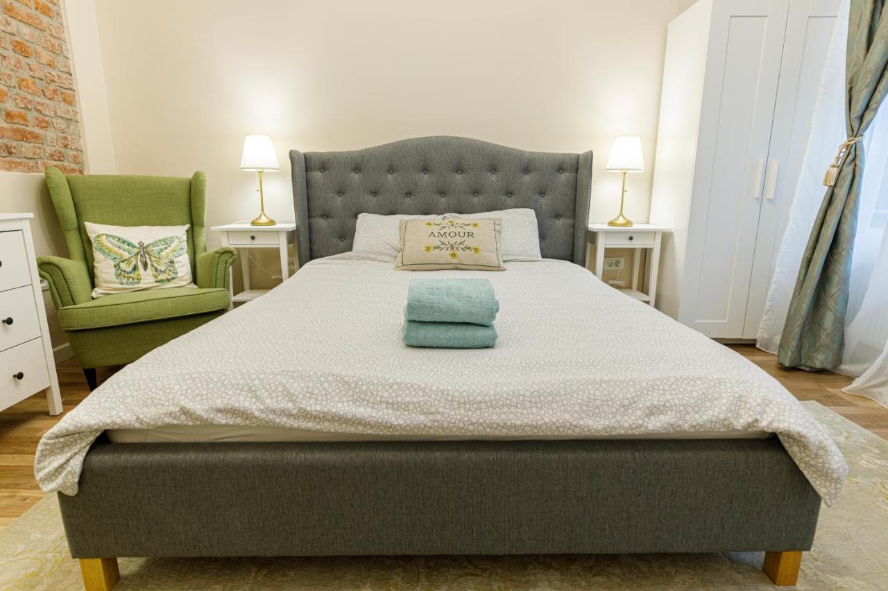 Beautiful Apartment In Heart Of Historical Center Timişoara Eksteriør bilde